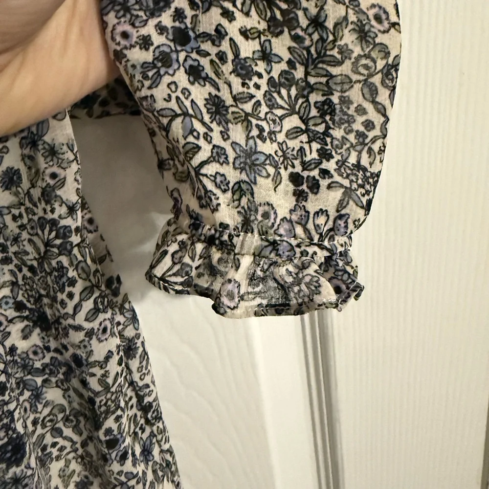 Free People Blue and Cream Patterned Blouse